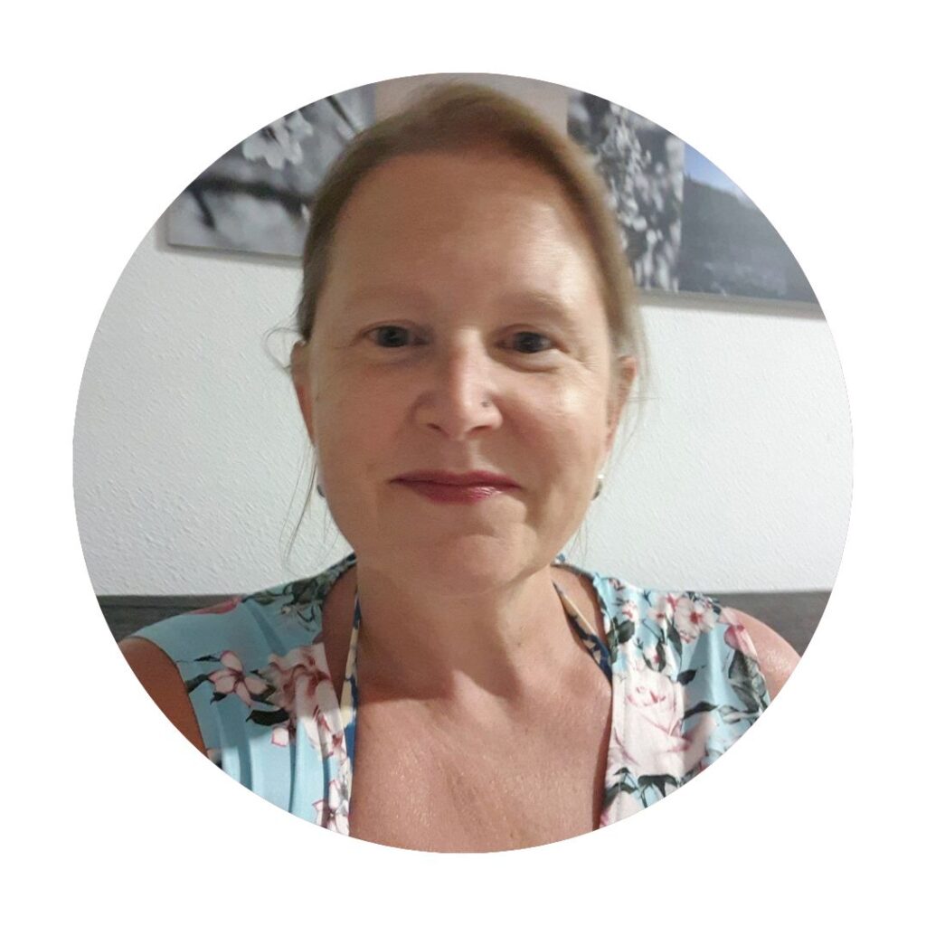 Senior behavioral specialist providing remote root cause therapy and pattern break coaching UK.